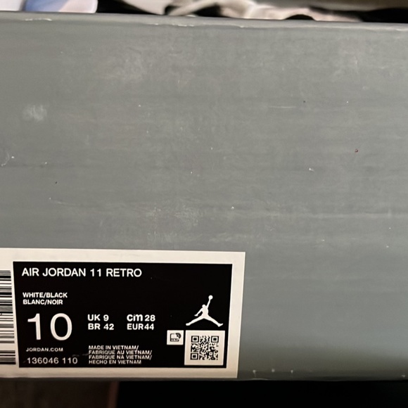 Two pairs of Jordan’s main image 11